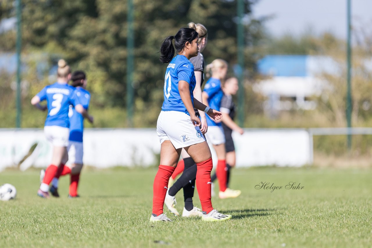 Bild 60 - F Holstein Kiel 2 - SSG Rot-Schwarz Kiel 2 : Ergebnis: 5:0